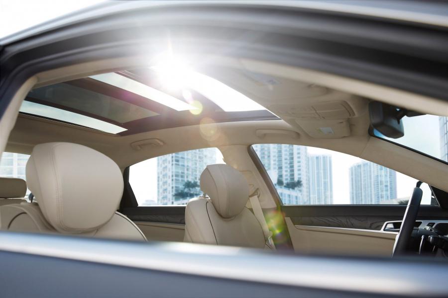 Интерьер Hyundai Genesis 2014 года  (NA) (фото 102 из 105)